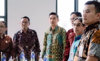 Bawaslu Lampung Hadiri Pelantikan Rektor UM Lampung Dorong Sinergi Pendidikan Dan Demokrasi