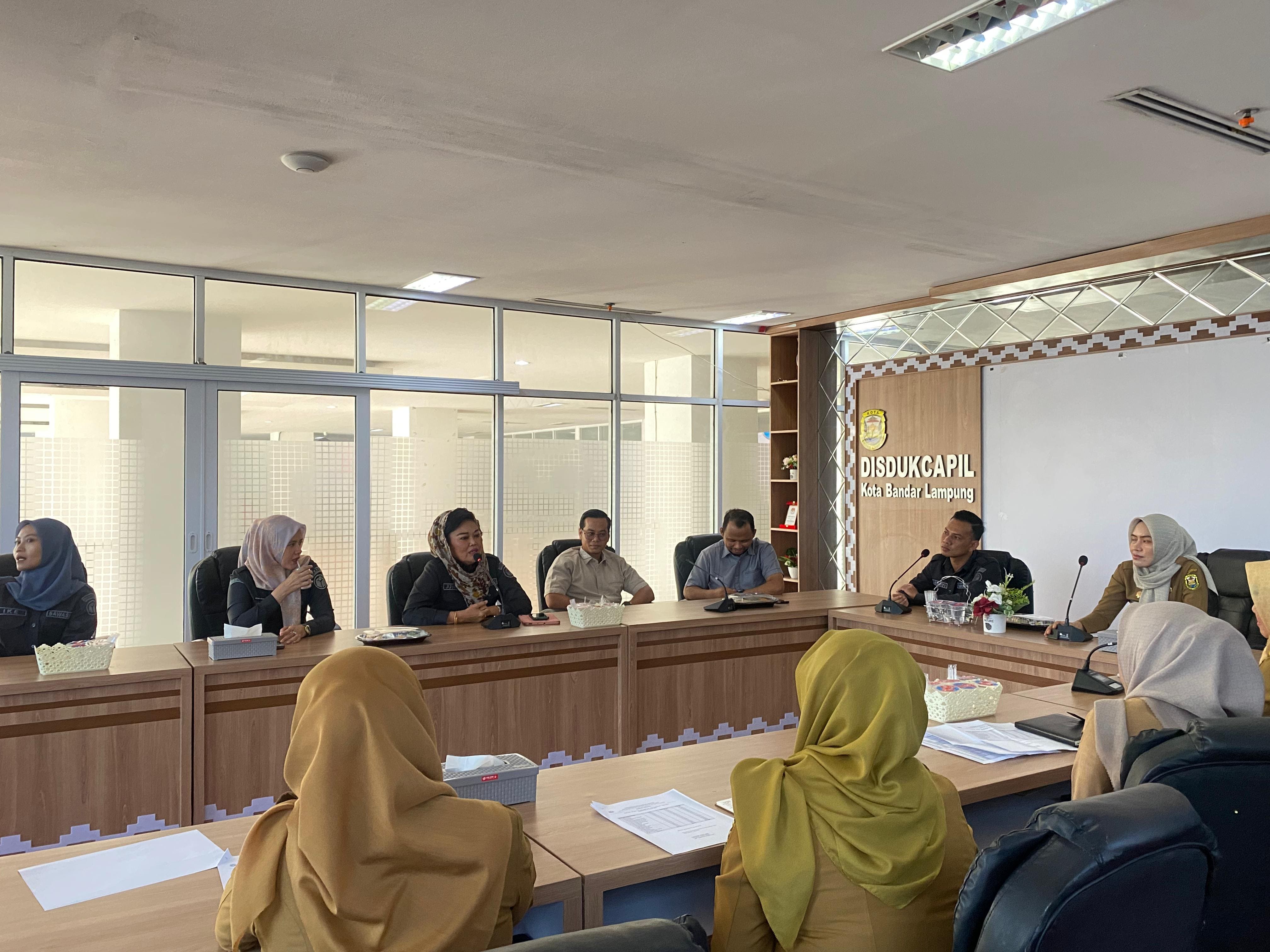 TERKAIT PDPB, BAWASLU BANDAR LAMPUNG ADAKAN KORDINASI DENGAN DISDUKCAPIL BANDAR LAMPUNG