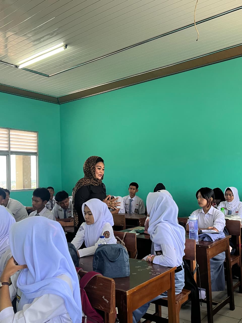 Bawaslu Kota Bandar Lampung Ajak Siswa SMA Gajah Mada Bandar Lampung Jaga Integritas Demokrasi Sejak Dini 