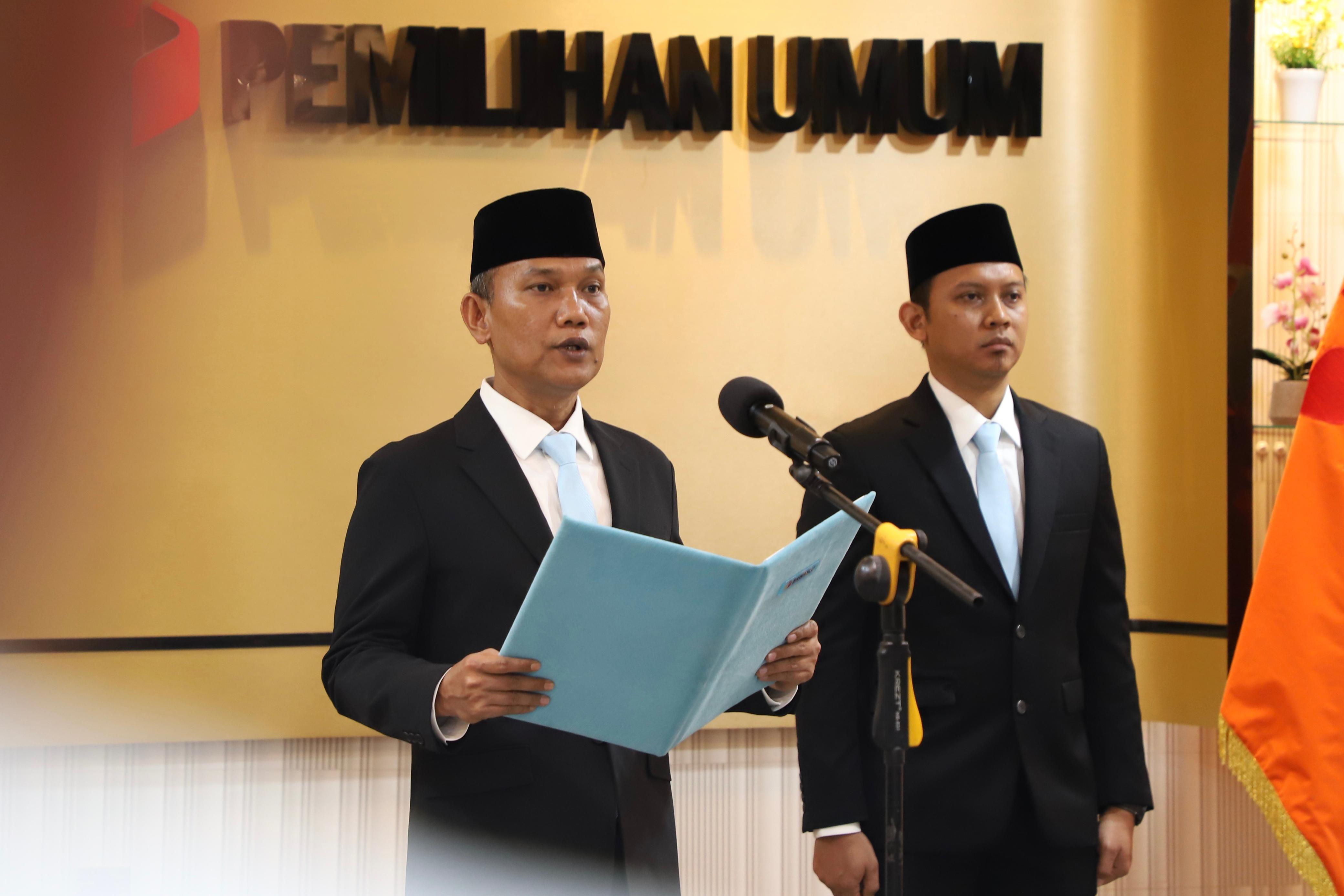 Penguatan Kesiapan Hadapi Tahapan Pemilu, 298 Pejabat Administrasi dan Fungsional Bawaslu Dilantik