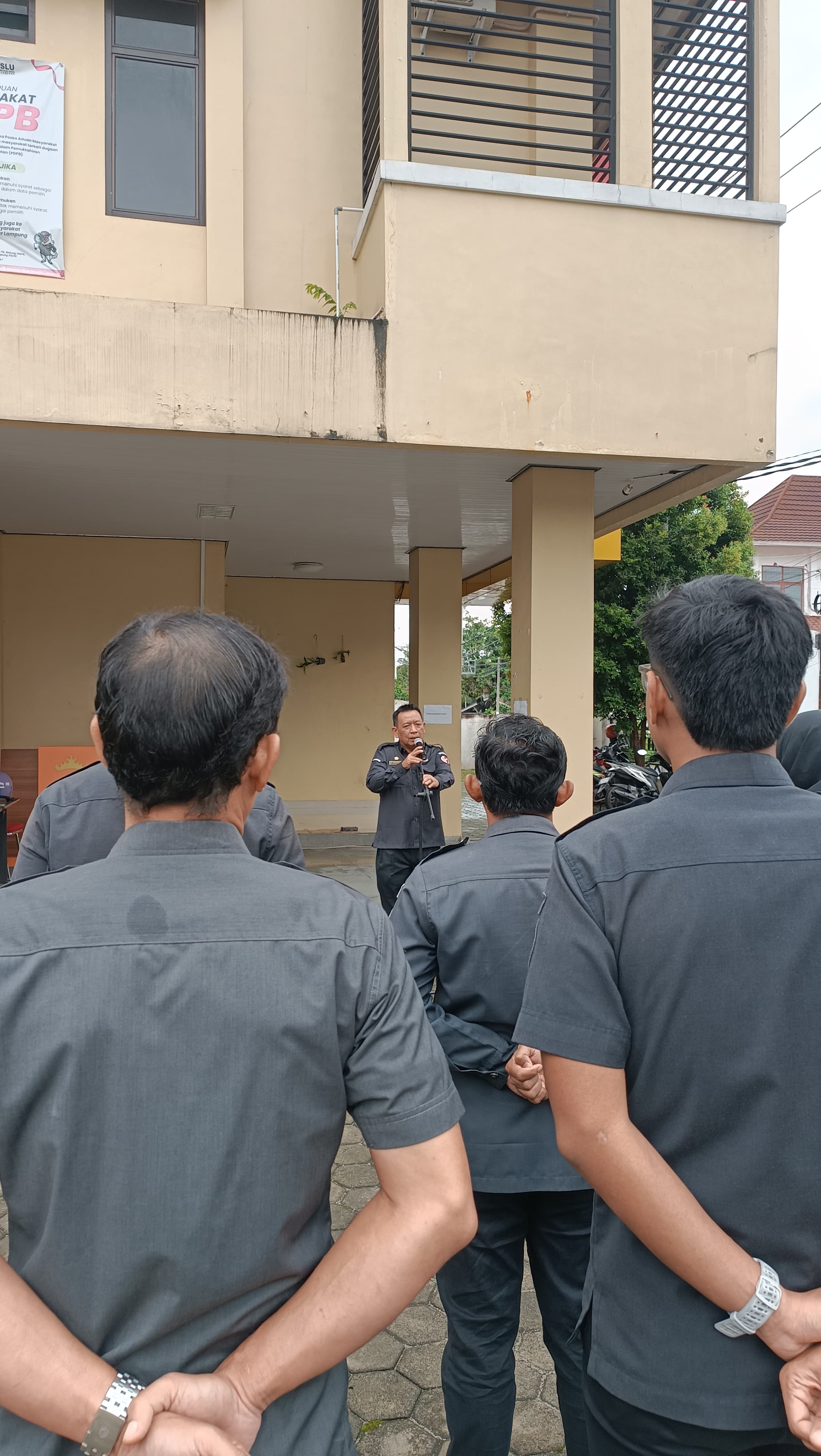 Apel Rutin Senin, Sekretariat Bawaslu Kota Bandar Lampung Tekankan Kesiapan dan Pemahaman Substansi Agenda