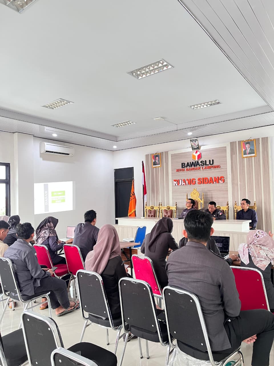 Bawaslu Kota Bandar Lampung Perkuat Pemahaman Penggunaan Form A dalam Kajian Hukum Rutin