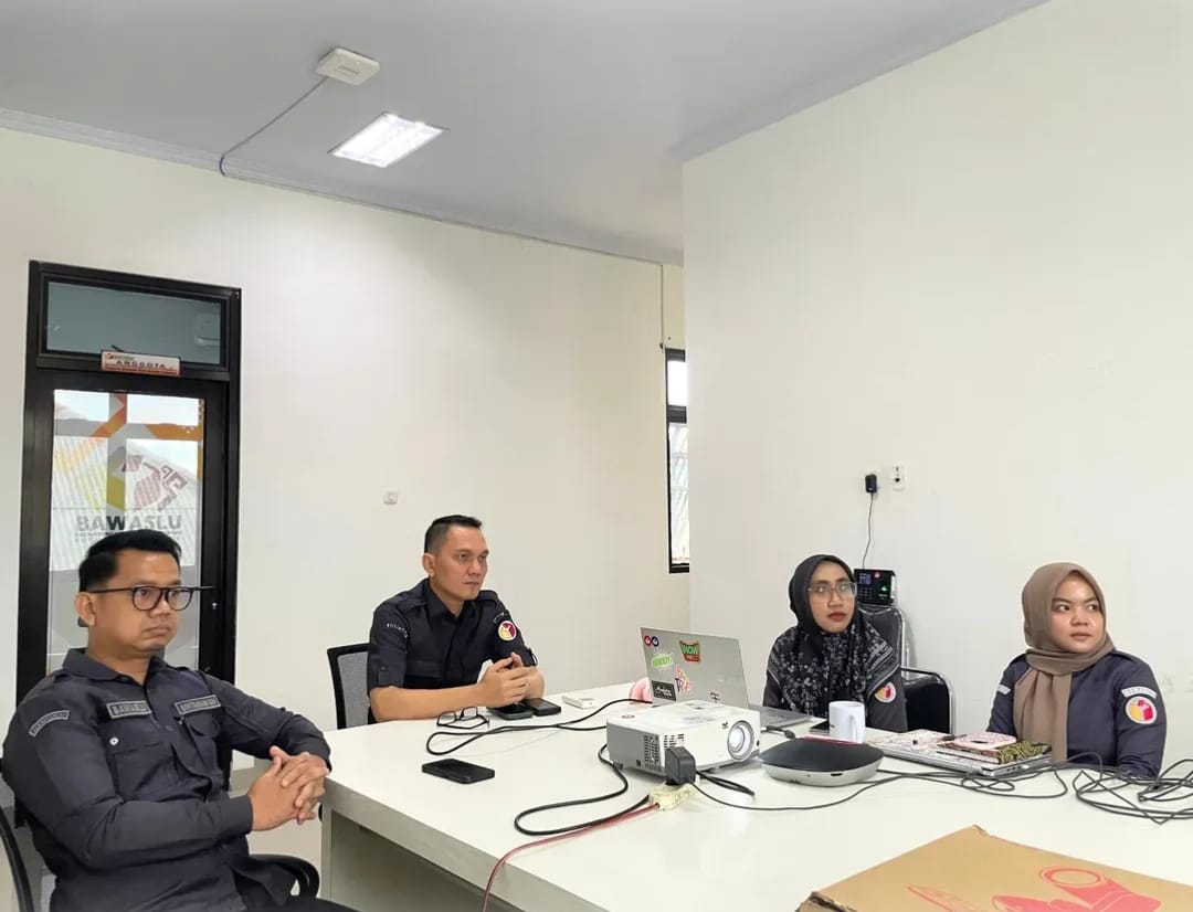 Lakukan Koordinasi Berkesinambungan, Bawaslu Kota Bandar Lampung Ikuti Rapat Rutin Mingguan Bersama Sekretariat Bawaslu RI