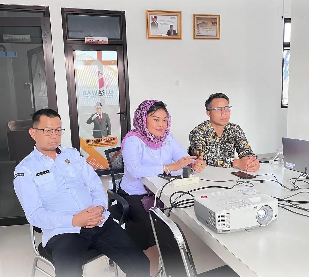 Bawaslu Kota Bandar Lampung Gelar Rapat Pleno Pimpinan Rutin, Perkuat Koordinasi dan Tata Kelola Kelembagaan