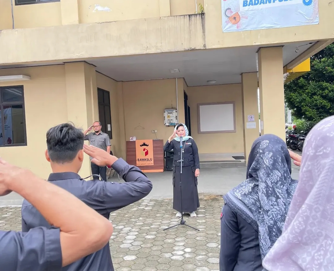 Awali Pekan dengan Semangat Baru, Bawaslu Kota Bandar Lampung Teguhkan Disiplin dan Profesionalitas Melalui Apel Senin Pagi