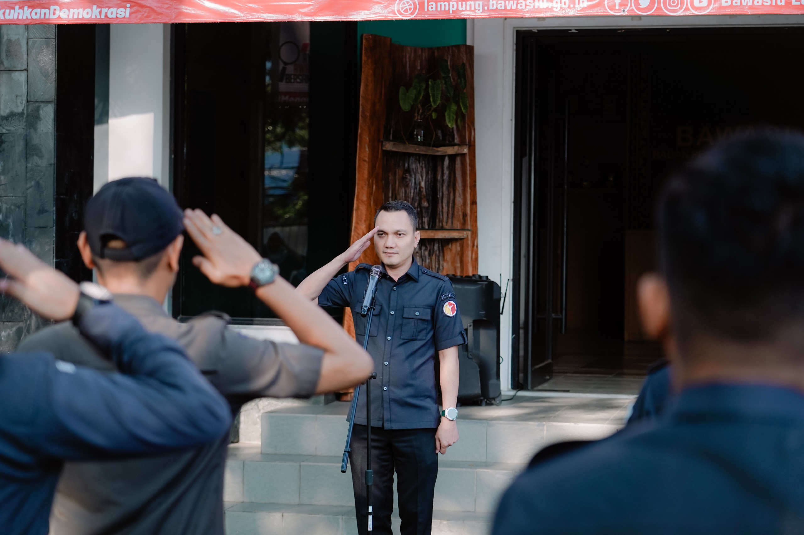 Bawaslu Lampung Dorong Pegawai Tetap Prima Dan Kekompakan Di Tengah Musim Penghujan