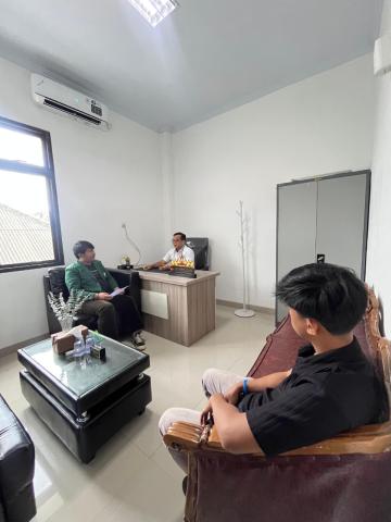 Bawaslu Kota Bandar Lampung Terima Kunjungan Mahasiswa UIN Raden Intan untuk Kegiatan Pra Riset Skripsi