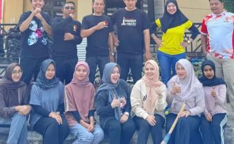 Semangat Gotong Royong, Bawaslu Kota Bandar Lampung Gelar Jum’at Bersih Penuh Kekompakan