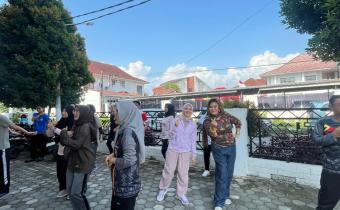 Semangat Kebersamaan melalui Senam Sehat di Lingkungan Bawaslu Kota Bandar Lampung