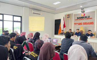 Bawaslu Kota Bandar Lampung Gelar Rapat Kajian Hukum, Simulasikan Alur Penanganan Pelanggaran Pemilu