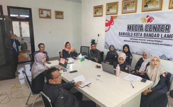 Bawaslu Kota Bandar Lampung Gelar Rapat Evaluasi Pelaksanaan Anggaran Hingga Mei 2026
