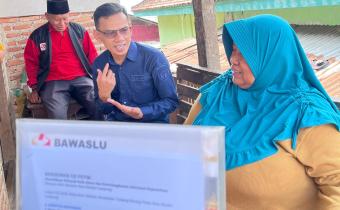 Bawaslu Kota Bandar Lampung Laksanakan Uji Petik Data Pemilih di Kelurahan Kali Awi