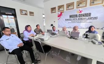 Bawaslu Kota Bandar Lampung Ikuti Evaluasi Pelaporan Pertanggungjawaban Dana Hibah Pilkada